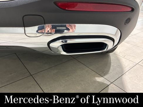 Used 2022 Mercedes-Benz GLE 350 4MATIC image 7