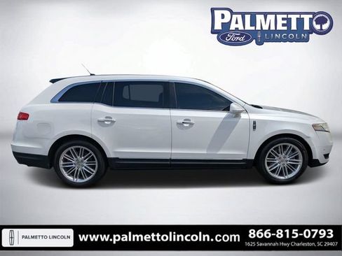 Used 2014 Lincoln MKT AWD w/ Equipment Group 201A image 3