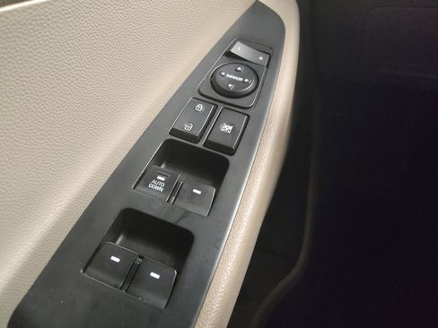 Used 2020 Hyundai Tucson SE FWD image 27