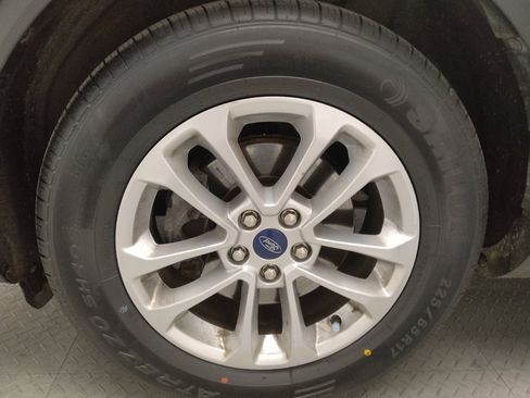 Used 2021 Ford Escape S image 31