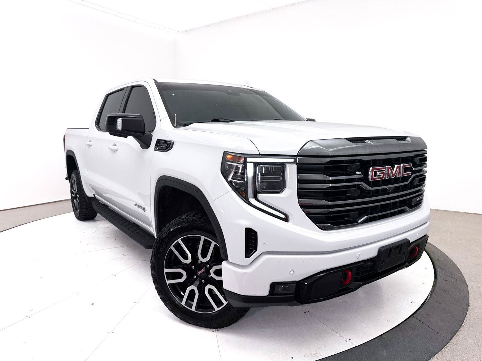 Used 2022 GMC Sierra 1500 AT4 w/ AT4 Premium Package AWD/4WD image 1