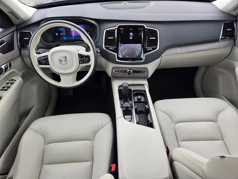 Certified 2023 Volvo XC90 B6 Plus w/ Protection Package Premier AWD/4WD image 17