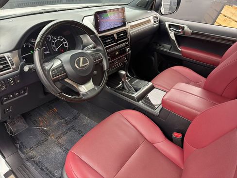 Used 2023 Lexus GX 460 Premium w/ Premium Package image 12