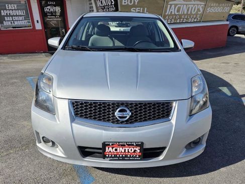 Used 2012 Nissan Sentra 2.0 SR w/ Special Edition Pkg FWD image 2