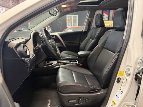 Used 2015 Toyota RAV4 Limited w/ Technology Package AWD/4WD image 15