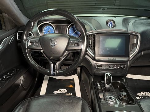 Used 2017 Maserati Ghibli S image 27