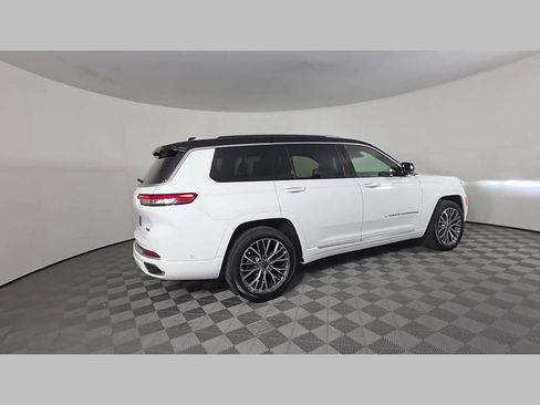 Used 2023 Jeep Grand Cherokee L Summit AWD/4WD image 47