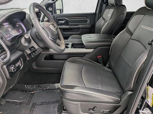 Used 2025 RAM 2500 Laramie image 17
