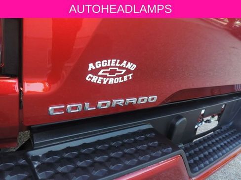 Used 2024 Chevrolet Colorado LT w/ LT Convenience Package III RWD image 13