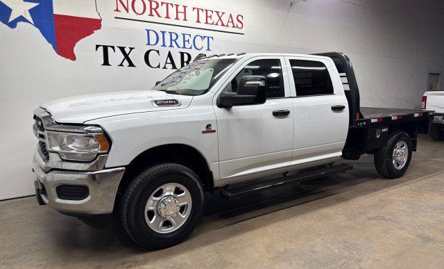 Used 2024 RAM 2500 Tradesman w/ Chrome Appearance Group AWD/4WD image 5