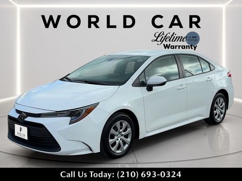 Used 2026 Toyota Corolla LE FWD image 7