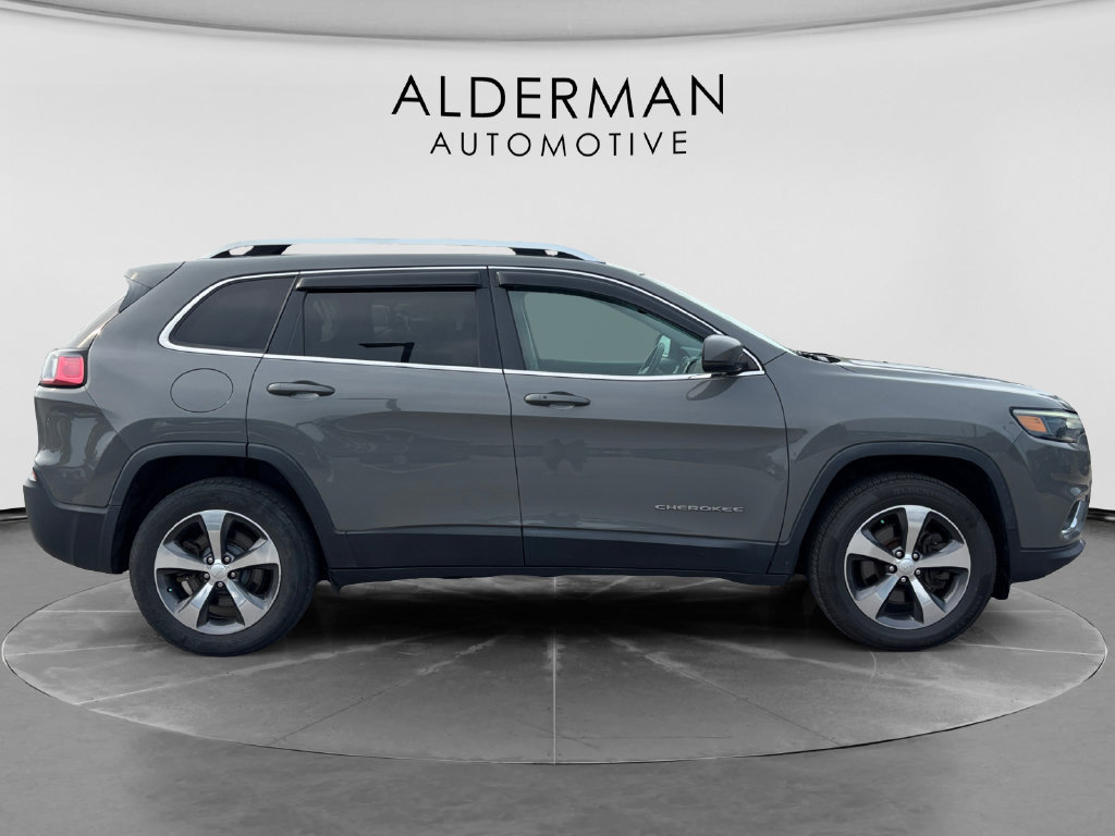 Used 2019 Jeep Cherokee Limited AWD/4WD image 6