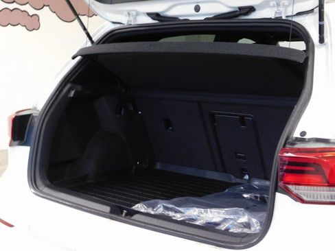 Used 2025 Volkswagen Golf R image 88