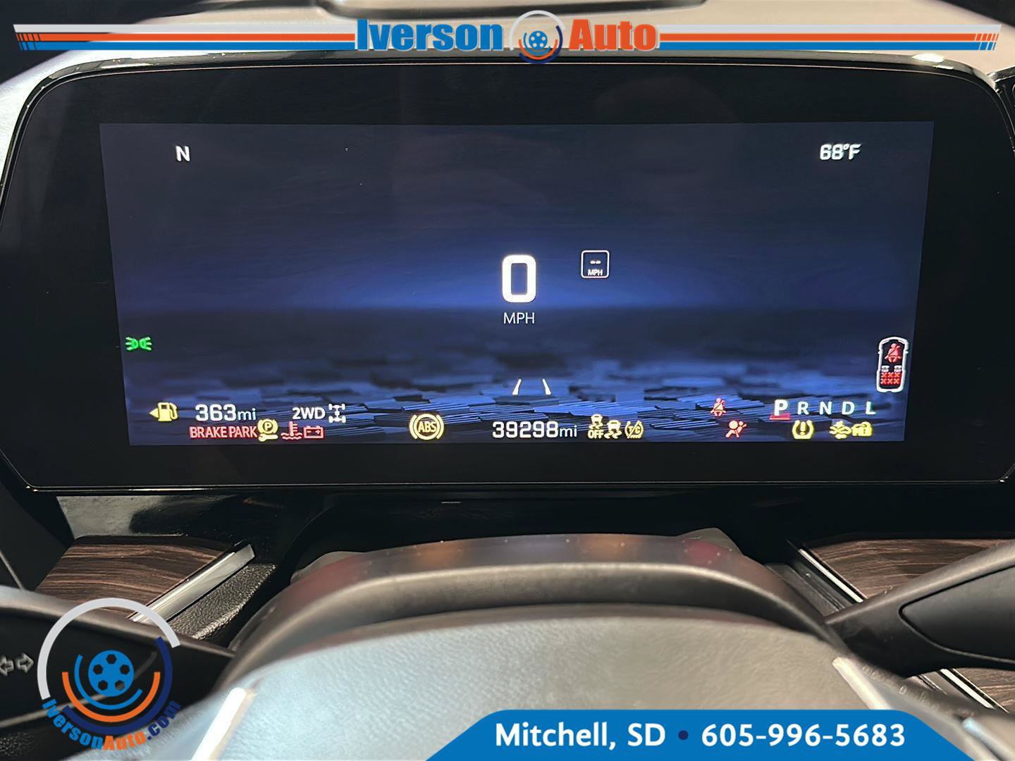 Used 2025 Chevrolet Suburban LT AWD/4WD image 17
