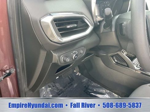 Used 2023 Chevrolet TrailBlazer LT w/ Convenience Package FWD image 21