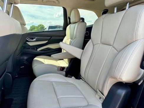 Used 2021 Subaru Ascent Limited w/ Technology Package AWD/4WD image 9