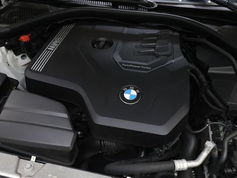 Used 2022 BMW 330i Sedan w/ M Sport Package RWD image 27