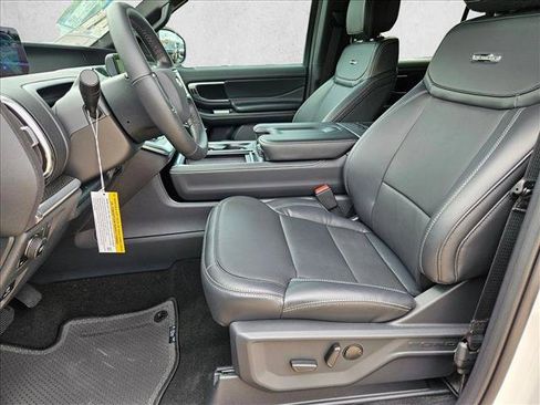 New 2027 Ford Expedition Max Platinum w/ Stealth Performance Package AWD/4WD image 4