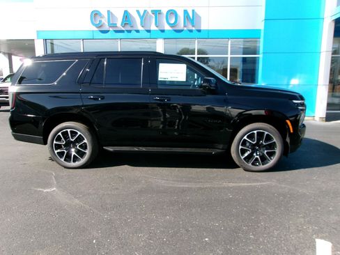 New 2026 Chevrolet Tahoe RST image 2