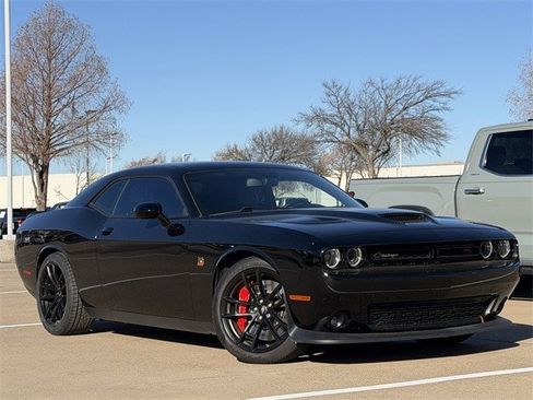Used 2023 Dodge Challenger R/T Scat Pack w/ Plus Package image 2