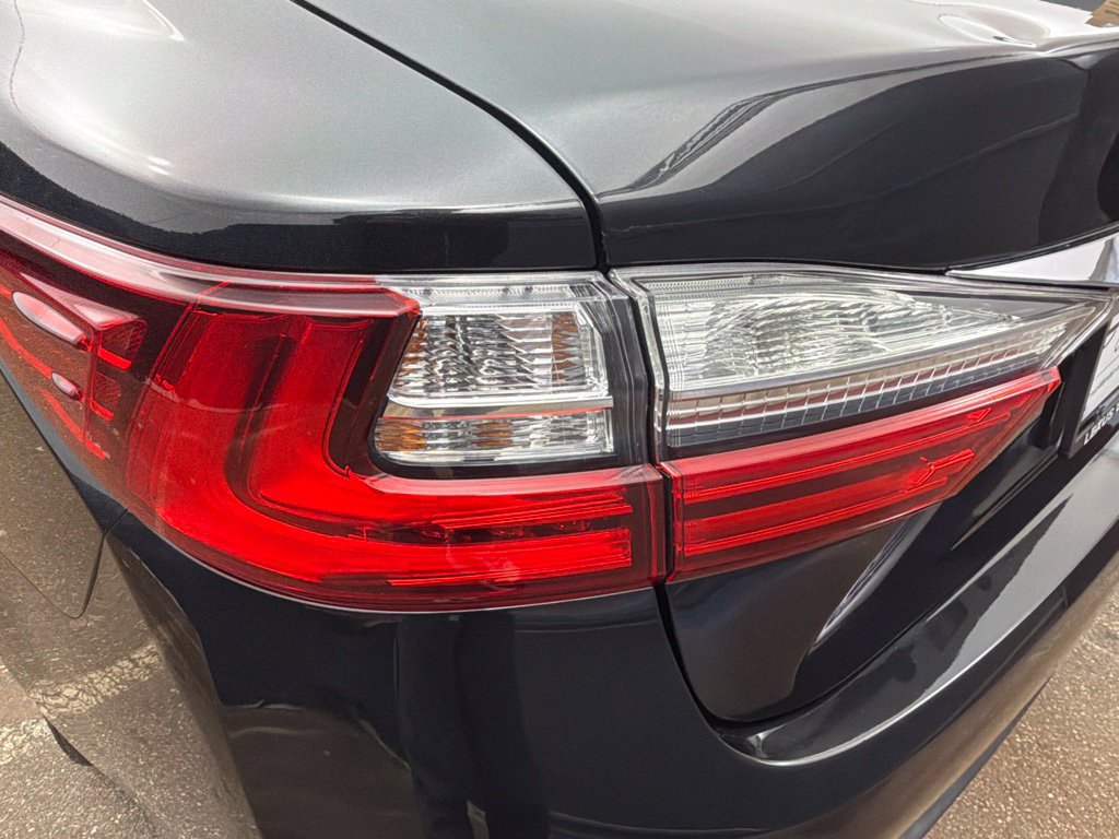 Used 2017 Lexus ES 350 w/ Premium Package FWD image 23