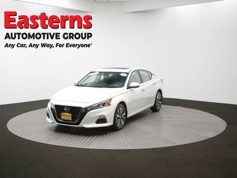 Used 2022 Nissan Altima 2.5 SV w/ SV Premium Package AWD/4WD image 52