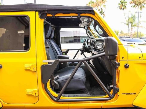Used 2019 Jeep Wrangler Unlimited Sahara AWD/4WD image 74