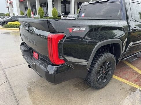 Used 2023 Toyota Tundra SR5 w/ SR5 Convenience Package AWD/4WD image 7