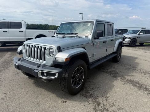 Used 2022 Jeep Gladiator Overland w/ Popular Equipment Package AWD/4WD image 2