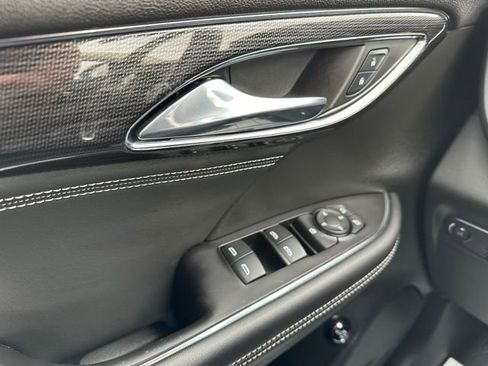 Used 2023 Buick Envision Preferred w/ Sport Touring Package AWD/4WD image 34