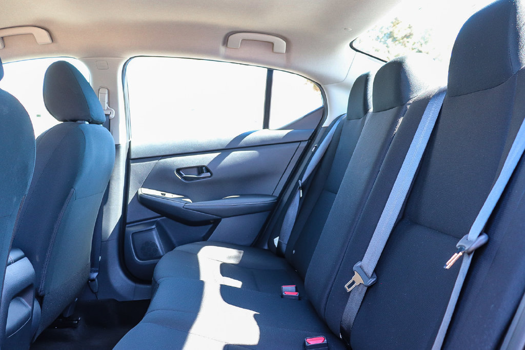 Used 2025 Nissan Sentra S FWD image 18