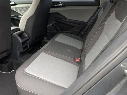 Used 2023 Volkswagen Taos S image 13