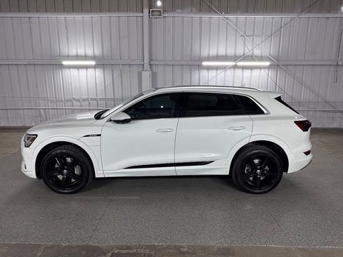 Used 2019 Audi e-tron Premium Plus w/ Cold Weather Package AWD/4WD image 20