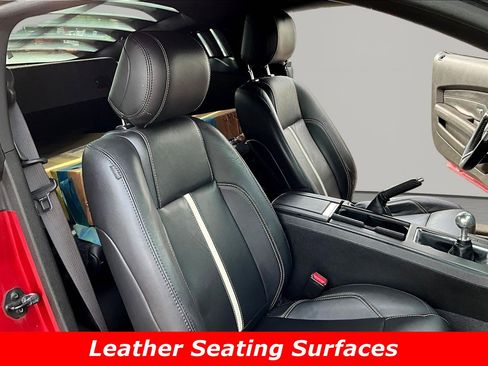 Used 2013 Ford Mustang GT Premium w/ Security Pkg RWD image 21