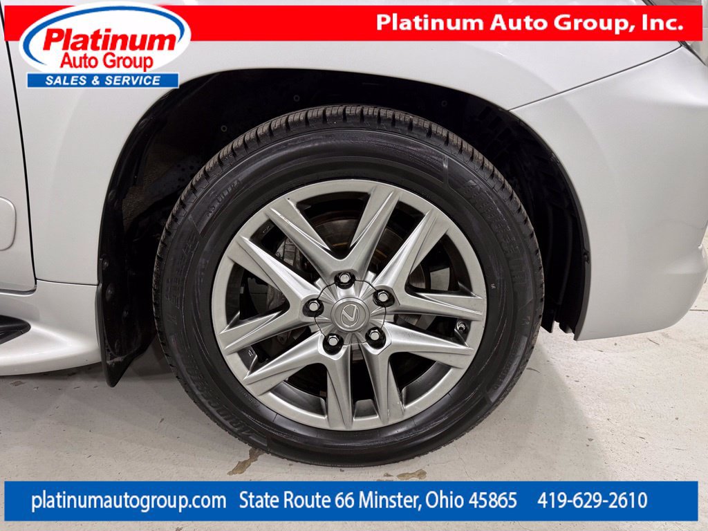 Used 2014 Lexus LX 570 4WD w/ Luxury Package image 20