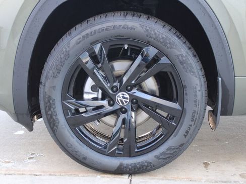 New 2026 Volkswagen Atlas Cross Sport SEL R-Line AWD/4WD image 23