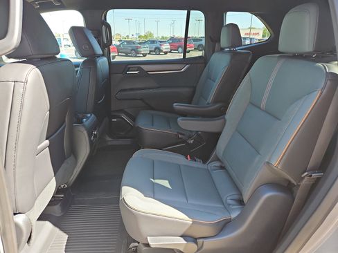 New 2026 GMC Acadia AT4 AWD/4WD image 18