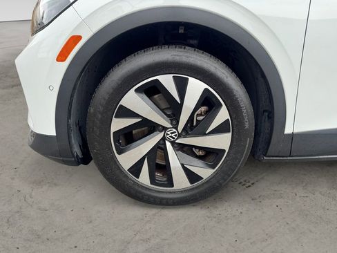 Used 2024 Volkswagen ID.4 2WD image 14