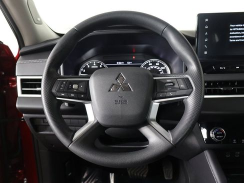 New 2026 Mitsubishi Outlander ES image 37