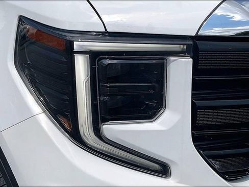 Used 2023 GMC Sierra 1500 Pro w/ Convenience Package AWD/4WD image 29