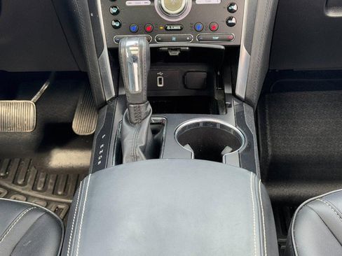 Used 2018 Ford Explorer Platinum image 15