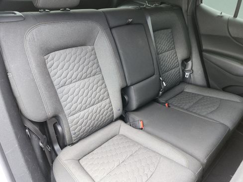 Used 2018 Chevrolet Equinox LT FWD image 18
