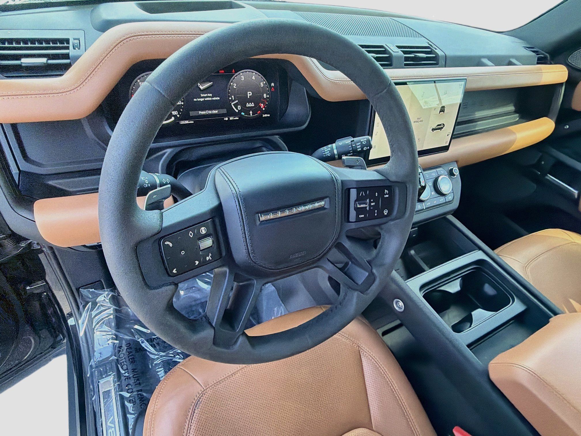Used 2024 Land Rover Defender 110 V8 AWD/4WD image 26