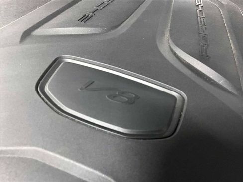 Used 2024 Porsche Cayenne S image 38