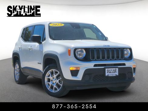 Used 2023 Jeep Renegade Latitude AWD/4WD image 1