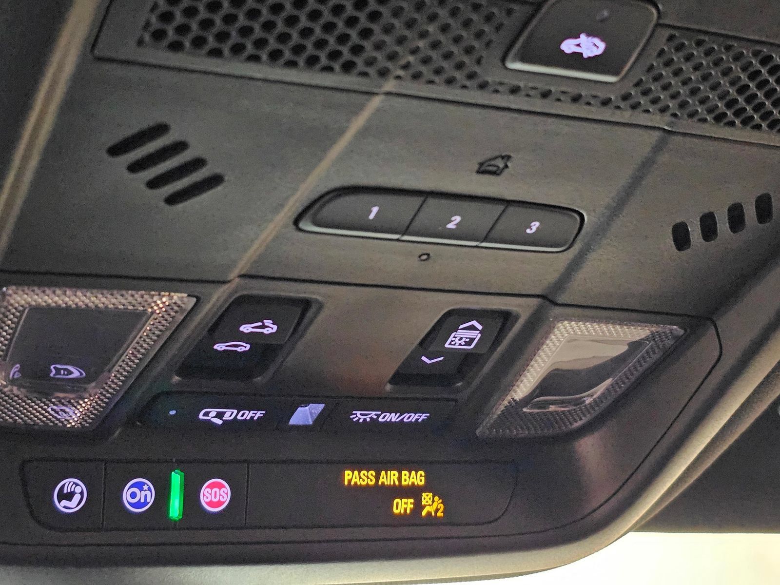 Used 2024 Cadillac XT6 Sport w/ Technology Package AWD/4WD image 17