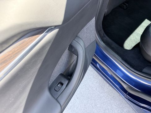 Used 2022 Tesla Model S Dual Motor All-Wheel Drive image 32