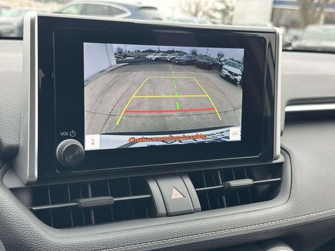 Used 2024 Toyota RAV4 XLE w/ Convenience Package image 18