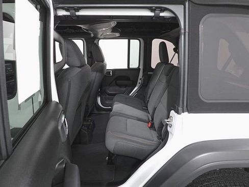 Used 2024 Jeep Wrangler Sport S image 21