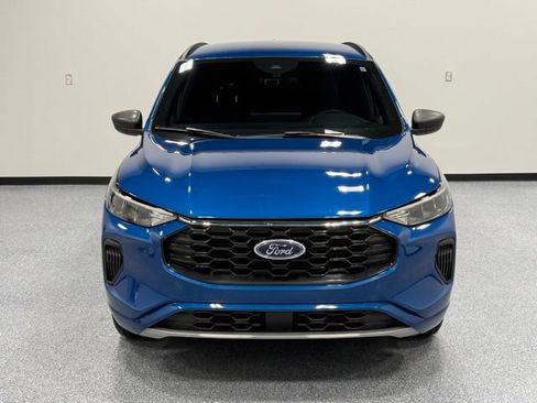 Certified 2023 Ford Escape ST-Line w/ Tech Pack #1 AWD/4WD image 4